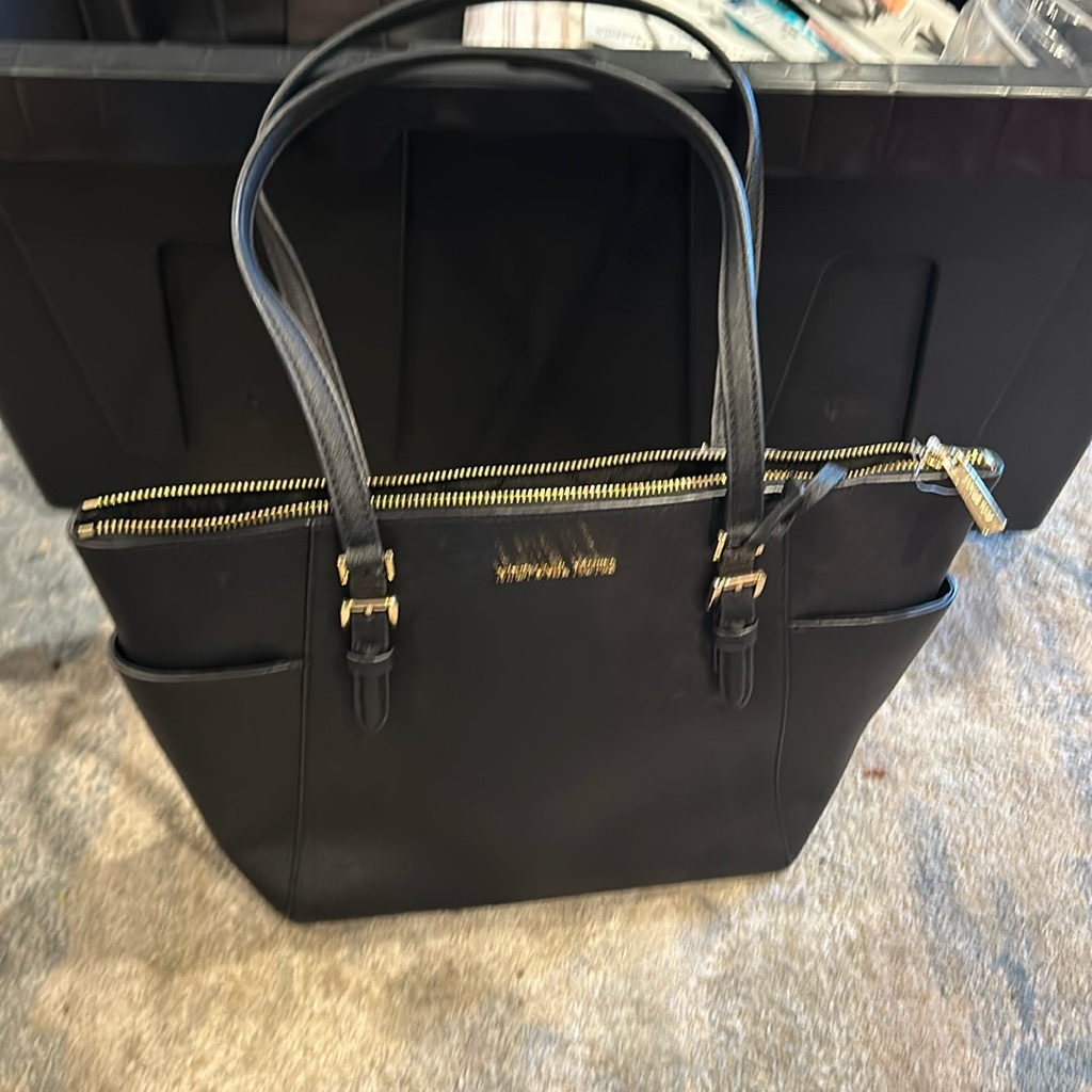 Mk Jet Set Tote